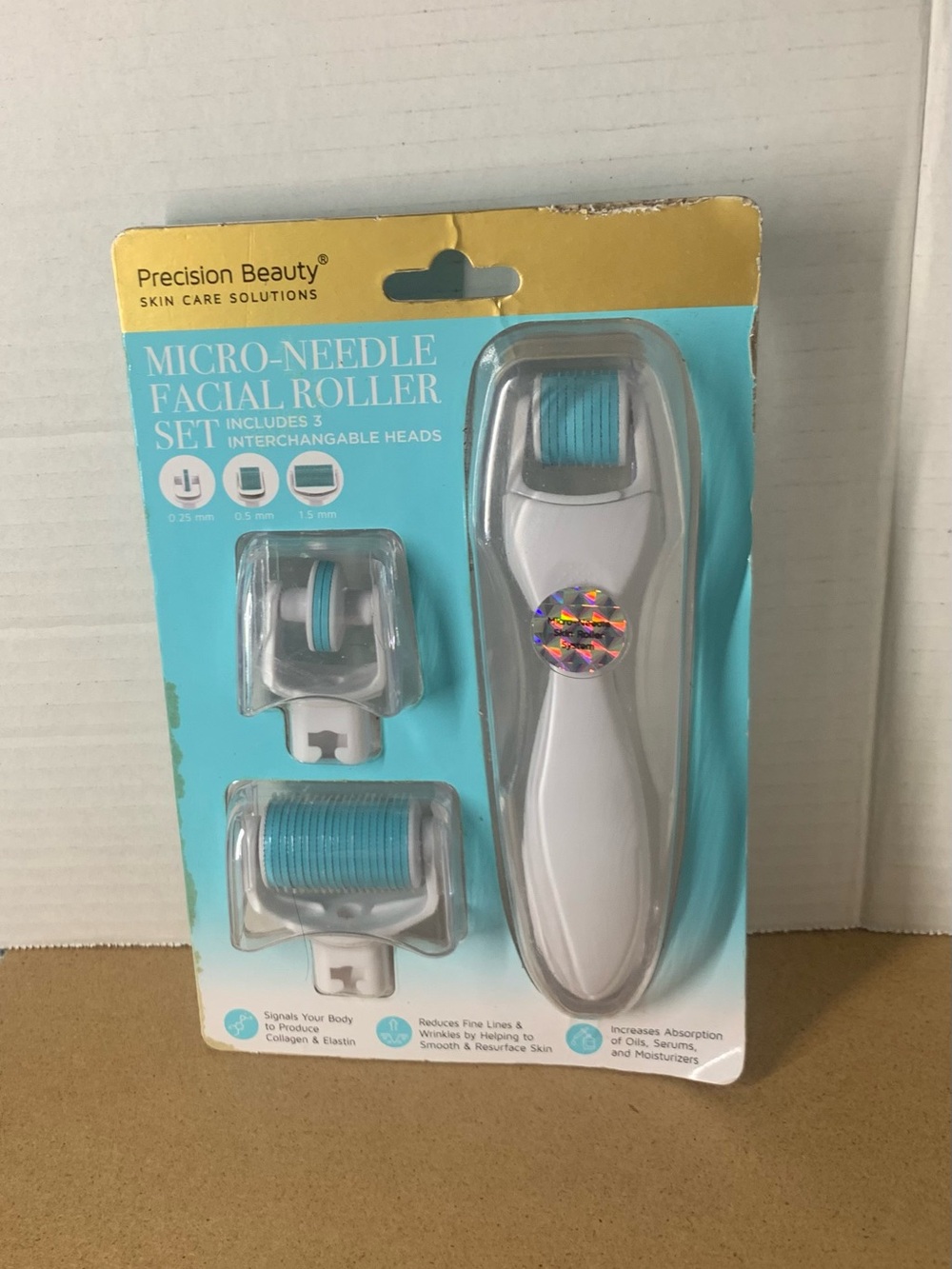 Precision Beauty Micro-Needle Facial Roller Set - White & Teal